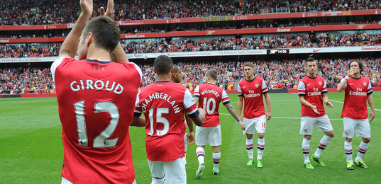 英格兰的“10号位难题”：贝林厄姆能否脱颖而出？（谁能解英格兰10号位困局：贝林厄姆是答案吗？）