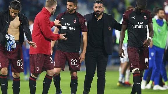 弗拉格：伦纳德是我努力的目标，自己可以在队内胜任得分角色（弗拉格：以伦纳德为标杆，自信承担球队得分职责）