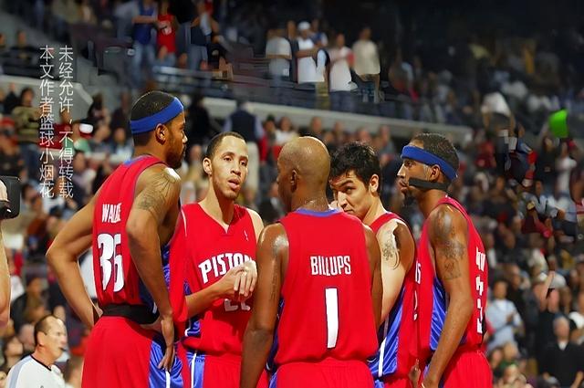 体坛记者：瓦科去留可能性相同，有西亚、东南亚球队有意签他（体坛记者：瓦科去留五五开，西亚与东南亚球队有意引进）