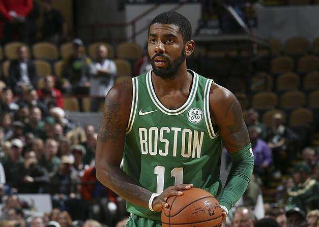 深得球员支持！欧冠不敌曼城后，多位皇马球员发声力挺阿隆索（欧冠负于曼城后，皇马多名球员集体发声力挺阿隆索，队内支持度飙升）