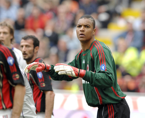 德尚：坎特拥有大赛经验，在关键比赛中这对我们很重要（德尚称坎特的大赛经验对关键战至关重要）