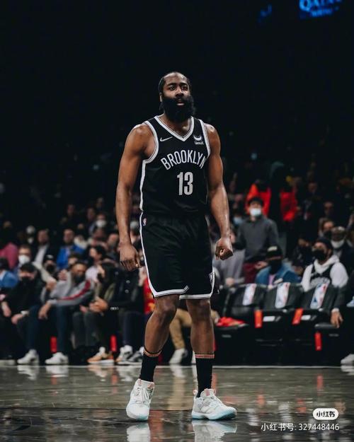 女足热身两连败！马德兴：若主教练不下课，明年亚洲杯或惨败（女足热身两连败，马德兴直言：若不换帅，明年亚洲杯恐遭惨败）