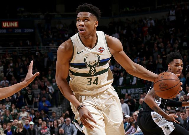 文森特：我们需要里夫斯做自己，每场比赛我们都非常依赖他（文森特：我们每战都离不开里夫斯，他只需做自己）